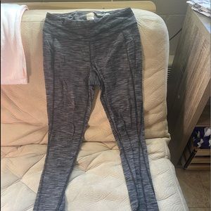 lucy leggings size M
